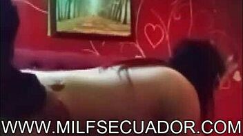 Ya me aburrí del mismo de siempre ahora me follé a un fan