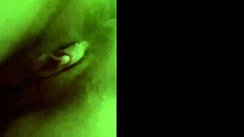 Wonderful big-assed woman dying of horniness with wet clit