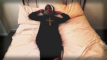 Nun rides hard in wild 3sum with two priests!