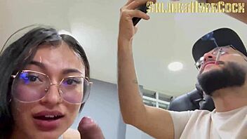 he comes to visit me at my business and ends up giving me a spectacular blowjob in the middle of my office 😏💦