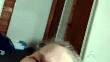 i spit cum on her tits