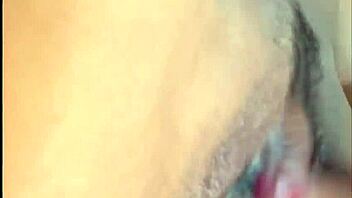 Redhead novinha squirts and begs for cum in her wet pussy