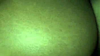 Tinder date gets thick cock from behind