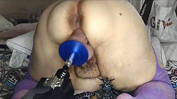 i'm a chubby slut ridding monster cock on sex machine.