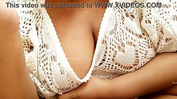 Tamil Sri Lankan IT professional with natural big tits