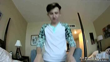 hey, watch us young boys kiss and go bareback