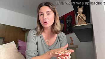 Real teacher instructs how to lick pussy for orgasm