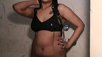 Indian teen shows naked booty in bathroom