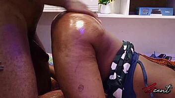 Pretty Girlfriend Takes Big Black Cock In Wet Pussy Doggy