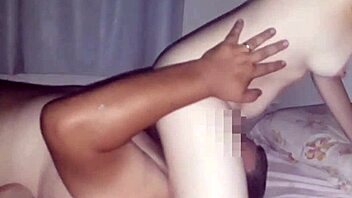 who doesn't like sitting on husband's face making him suck wet pussy deliciously 😋