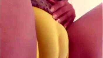 Ebony twerking in stockings with sexy amateurs