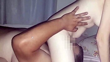 who doesn't like sitting on husband's face making him suck wet pussy deliciously 😋