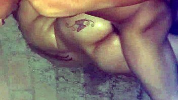 yo, wanna bang her hard in the bathroom with me?