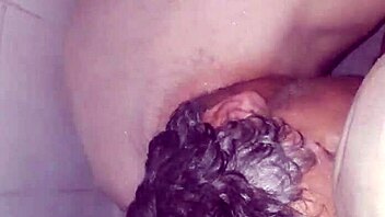 what a wild oral session i had in the shower, came thrice