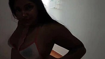 Indian Babe Loves Hard Cock After Showing Off