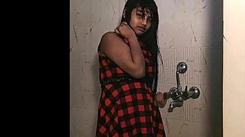 Indian teen shows naked booty in bathroom