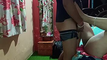 Desi Bhabhi Ki Chut Chudai With Fat Mother In Law