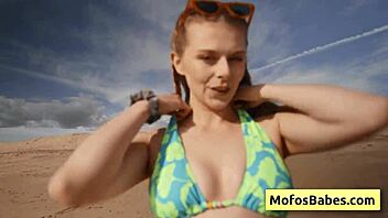 sahara skye gives wet blowjob near beach 😘