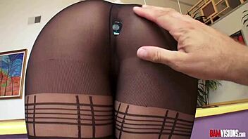 Kenzie Green Preps For Anal - Butt Plug In Ass