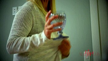 Steamy chat room scene with hot MILFS and blondes