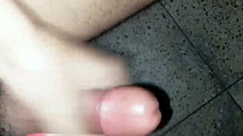 Solo session with creamy finale in Asian stud's Fleshlight