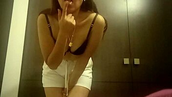 latina babe masturbates outdoors with fingering