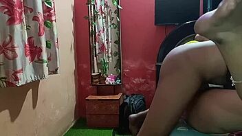 Desi Bhabhi Ki Chut Chudai With Fat Mother In Law