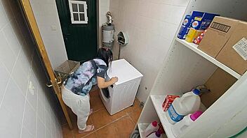 fucking latina maid on laundry machine 😘