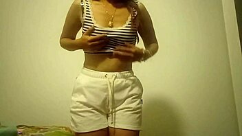 latina babe masturbates outdoors with fingering