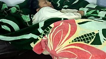 Blue amateur squirts in morning homemade video