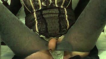 Dirty Golden Piss Play?