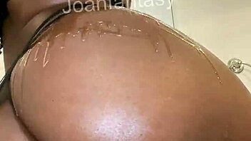 Joanfantasy Oiled Up With Buttplug