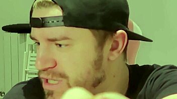 Secret Agent Flashing Big Tits In Game