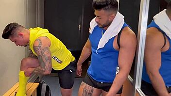 Favio vador fucks freddy salvador's big tattooed ass bareback