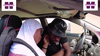 Teen with big ass fucks monster cock in car.