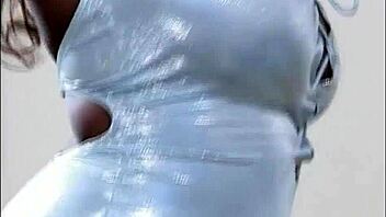 SHAKE That AZZ Hard in Scene 1!