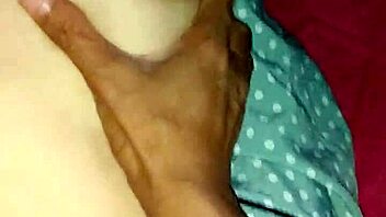 cumming inside my wife's sexy pussy 😈