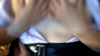 Sweet Thai amateur Kiki gives epic handjob and blowjob 😍