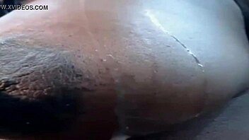 These ebony saggy tits have big long nipples. Perfect for amateurs.