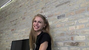 i love licking ass and pussy with kirstin amanda and kimberly in fetish