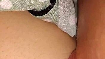 cumming inside my wife's sexy pussy 😈