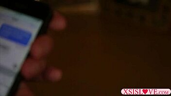 Stepsister sends nudes before fucking stepbro