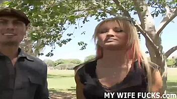 My wife begged for another guy's cock 😏