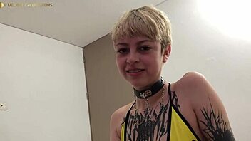 La puta de mi hermanastra llega cachonda de fiesta y quiere que la folle - babe blonde