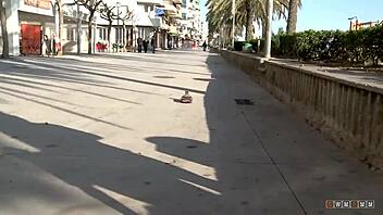 Milf amateur couple has outdoor sex in doggystyle