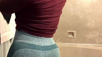 He gapes my hole public making me squirt