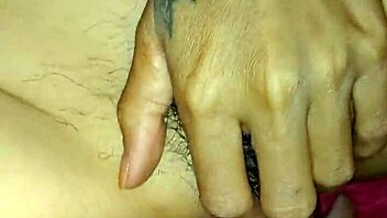 cumming inside my wife's sexy pussy 😈