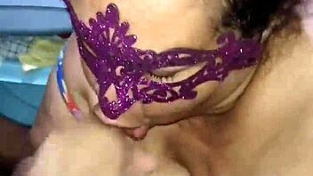 hot bbw gives hairy penis massage 😍