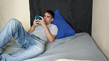 im going to visit my girlfriends house she just wants to fuck part 1 she has a tight and delicious pussy 😏