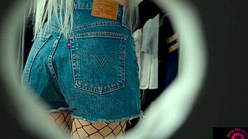 Eva sucks cock at the gloryhole!